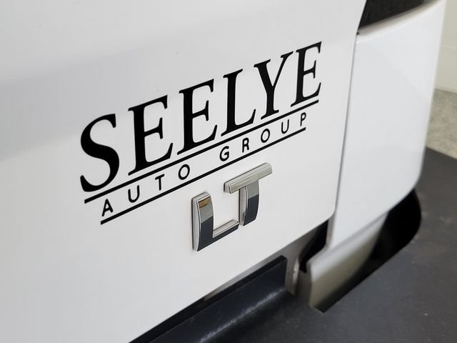 Used 2016 White Chevrolet LT image 28