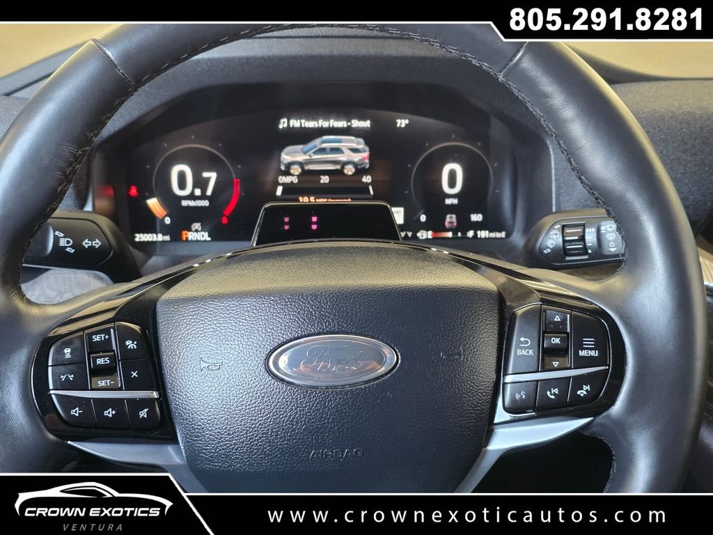 Used 2025 Gray Ford Platinum image 34
