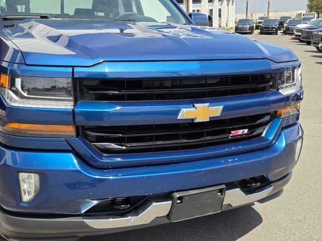 Certified Used 2017 DEEP OCEAN BLUE METALLIC Chevrolet LT image 8