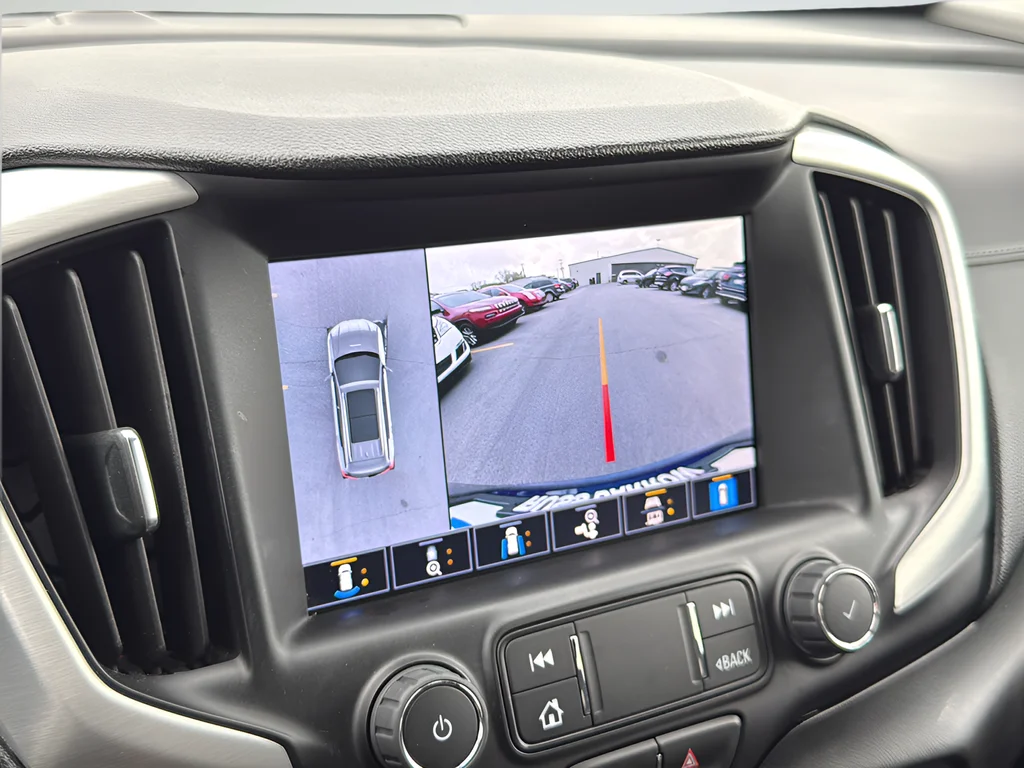 Used 2022 Blue GMC SLT image 16