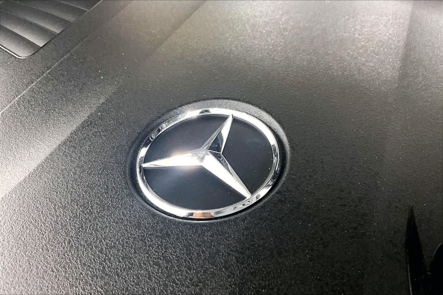 New 2026 Obsidian Black Metallic Mercedes-Benz GLE 450 image 17