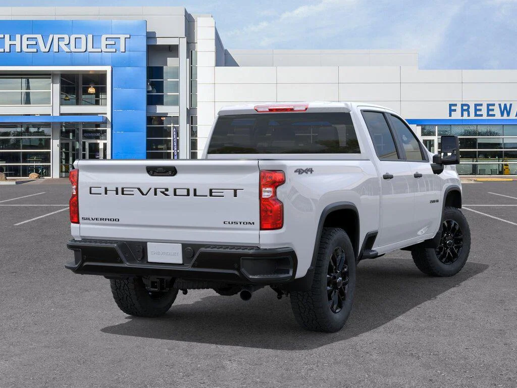New 2026 Summit White Chevrolet Custom image 4