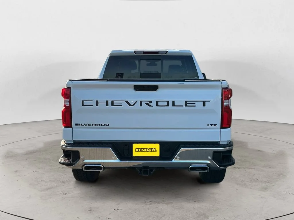 Used 2021 SUMMIT WHITE Chevrolet LTZ image 10