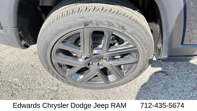 New 2026 Fathom Blue Pearl-Coat Exterior Paint Jeep Limited image 12