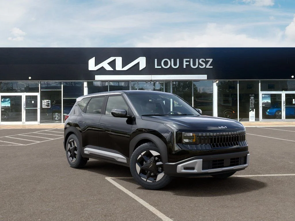 New 2027 Aurora Black Pearl Kia S image 8