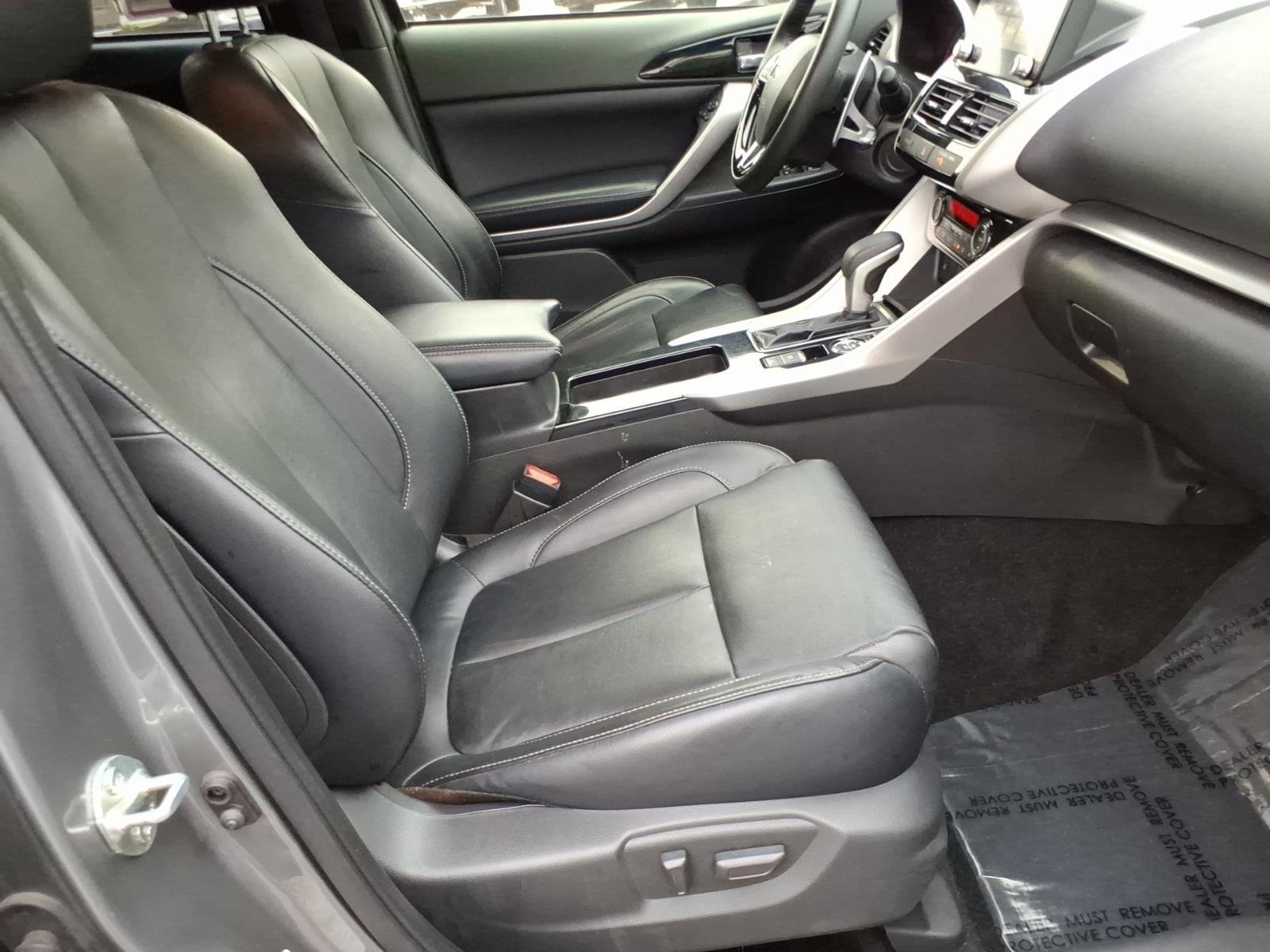 Used 2024  MITSUBISHI  image 19