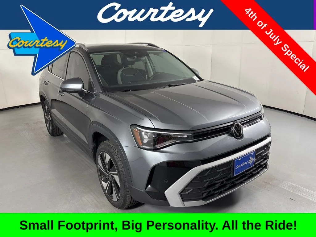 Used 2025 Gray Volkswagen 1.5T SE image 1