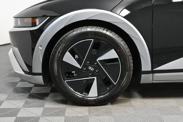 New 2026 Abyss Black Hyundai Limited image 13