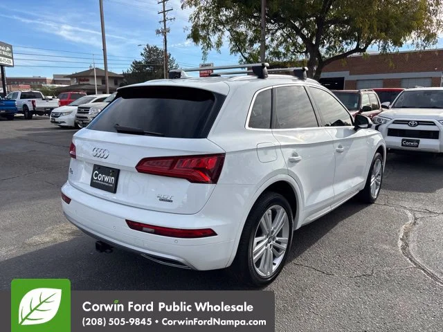 Used 2010 White Audi  image 5