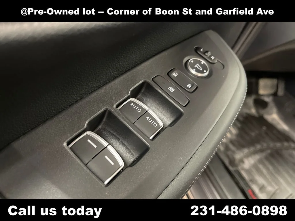 Used 2023 Gray Honda EX-L image 15