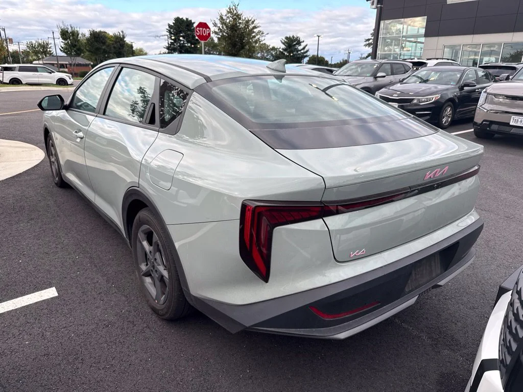 Used 2025 Blue Kia LXS image 5