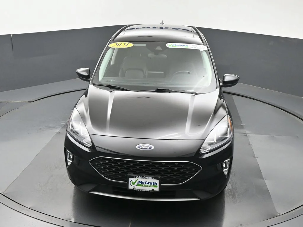 Used 2021 Black Ford SEL image 26