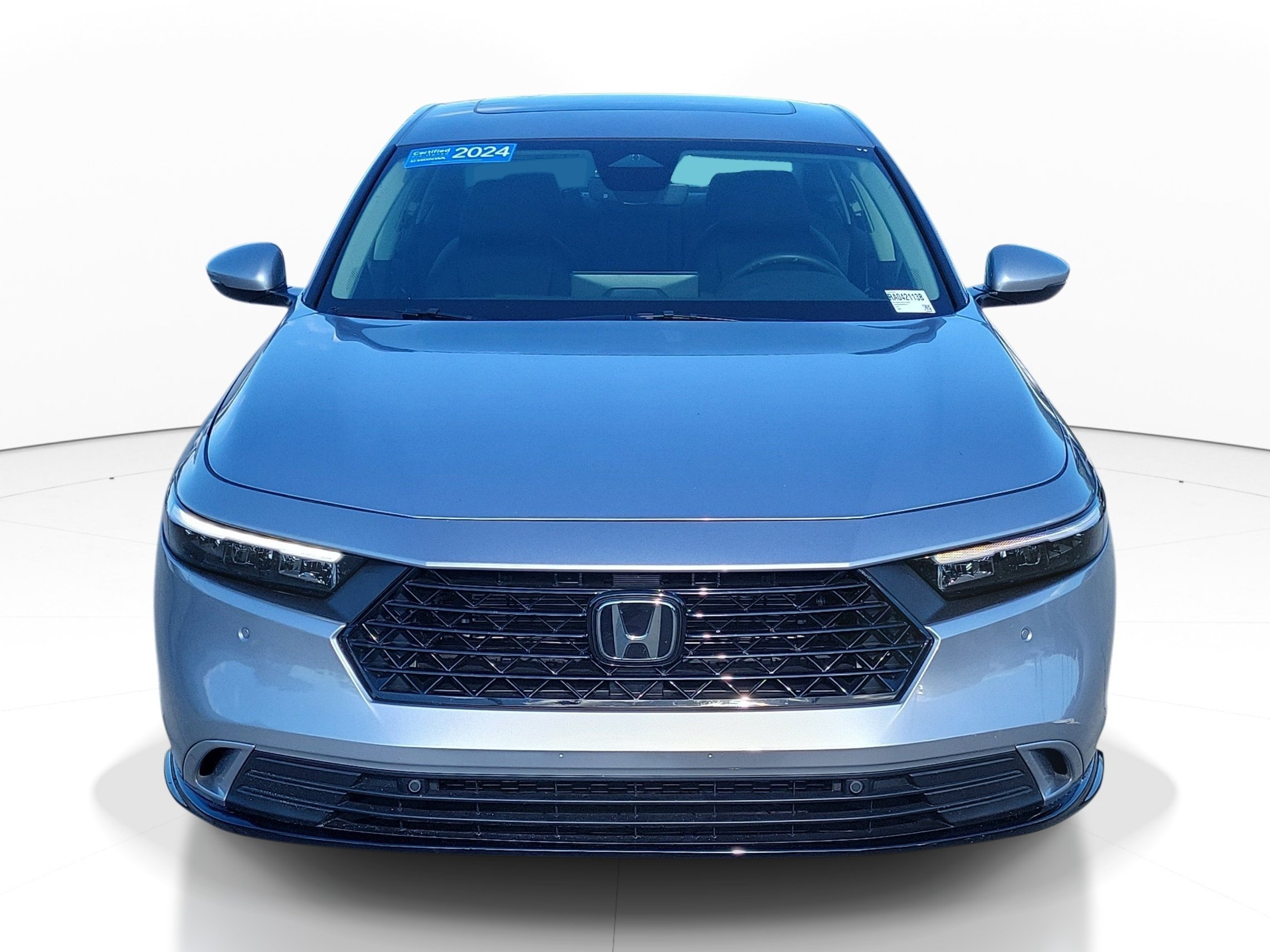 Used 2024 Silver Honda EX-L image 2