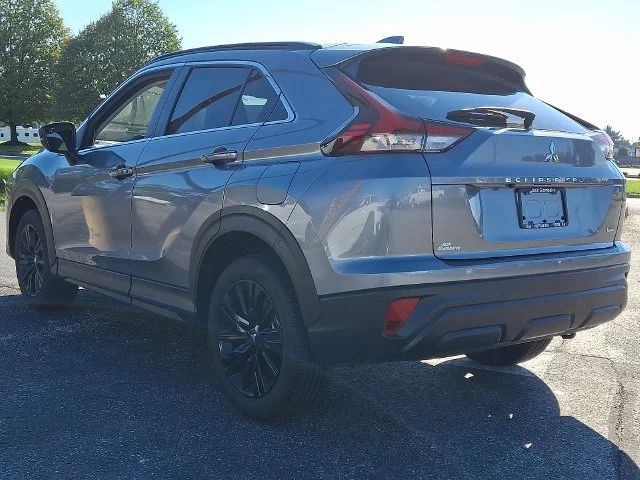 Used 2024 Gray Mitsubishi Black Edition image 5