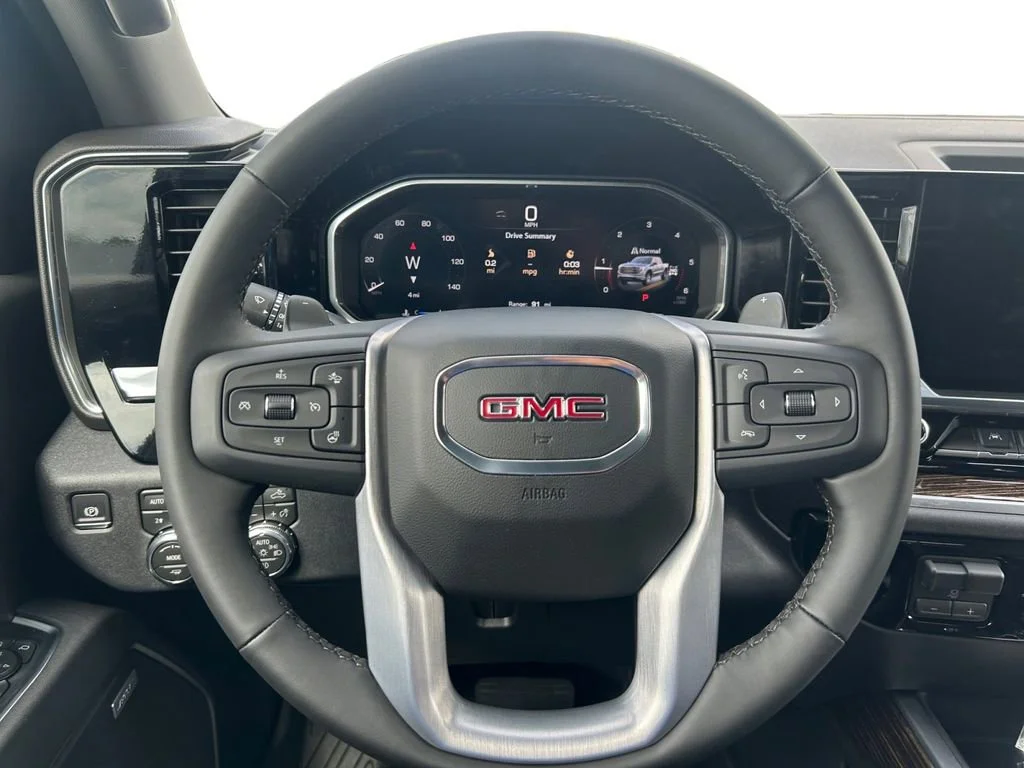 New 2026 Onyx Black GMC Elevation image 17