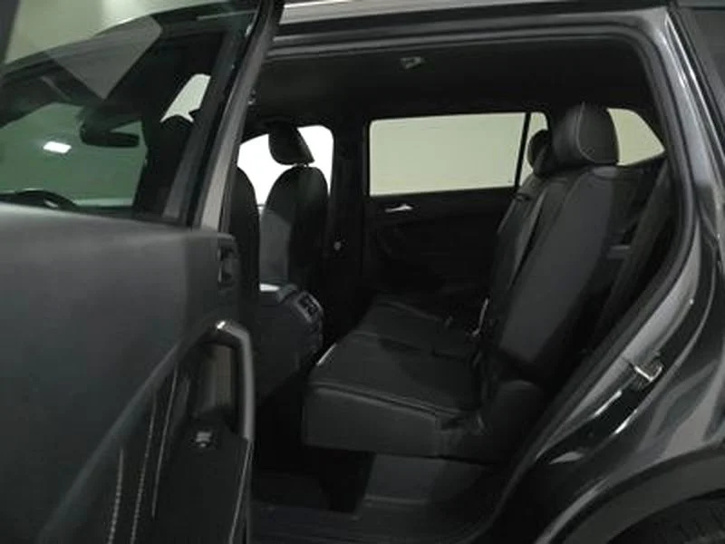 Used 2022 Gray Volkswagen 2.0T SE R-Line Black image 13
