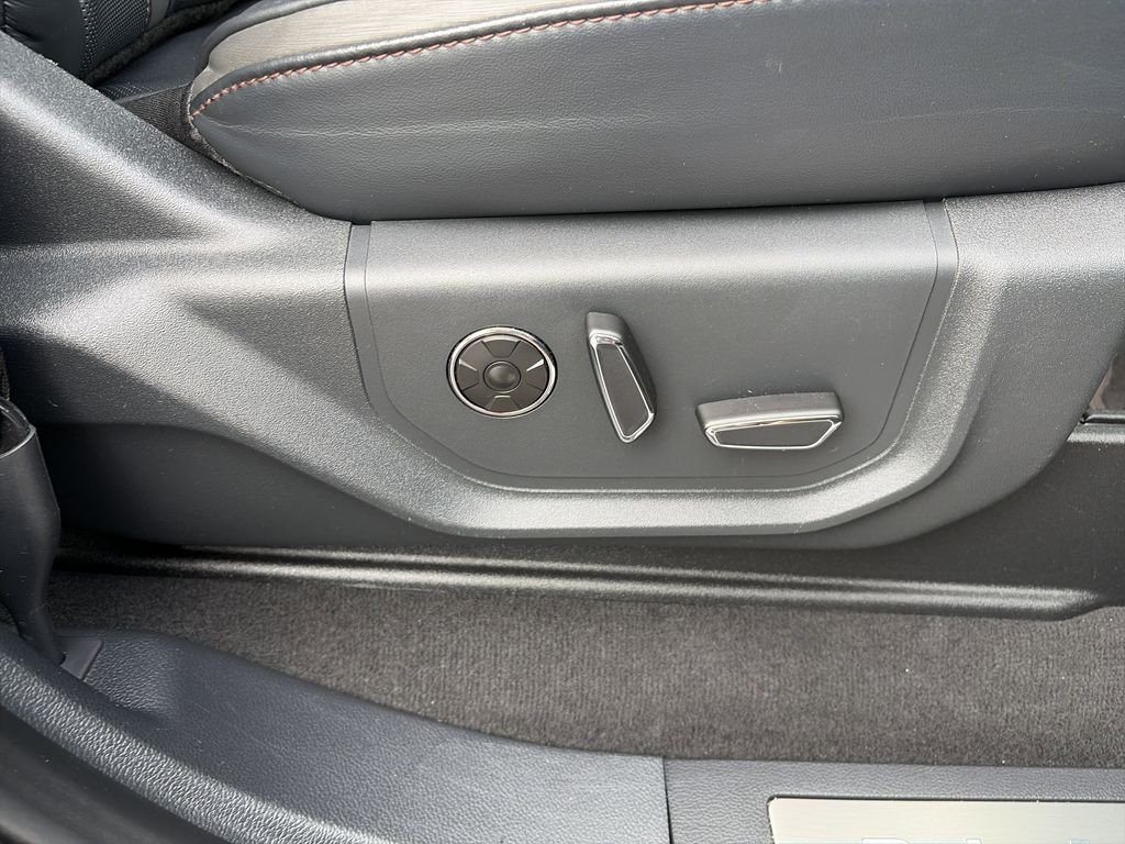 Used 2022 Gray Ford Platinum image 35