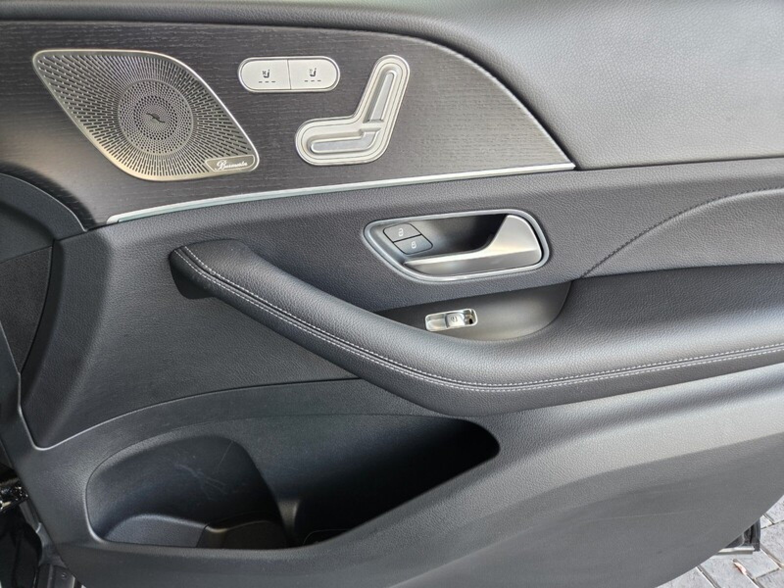 Certified Used 2023 Black Mercedes-Benz GLE 350 image 22