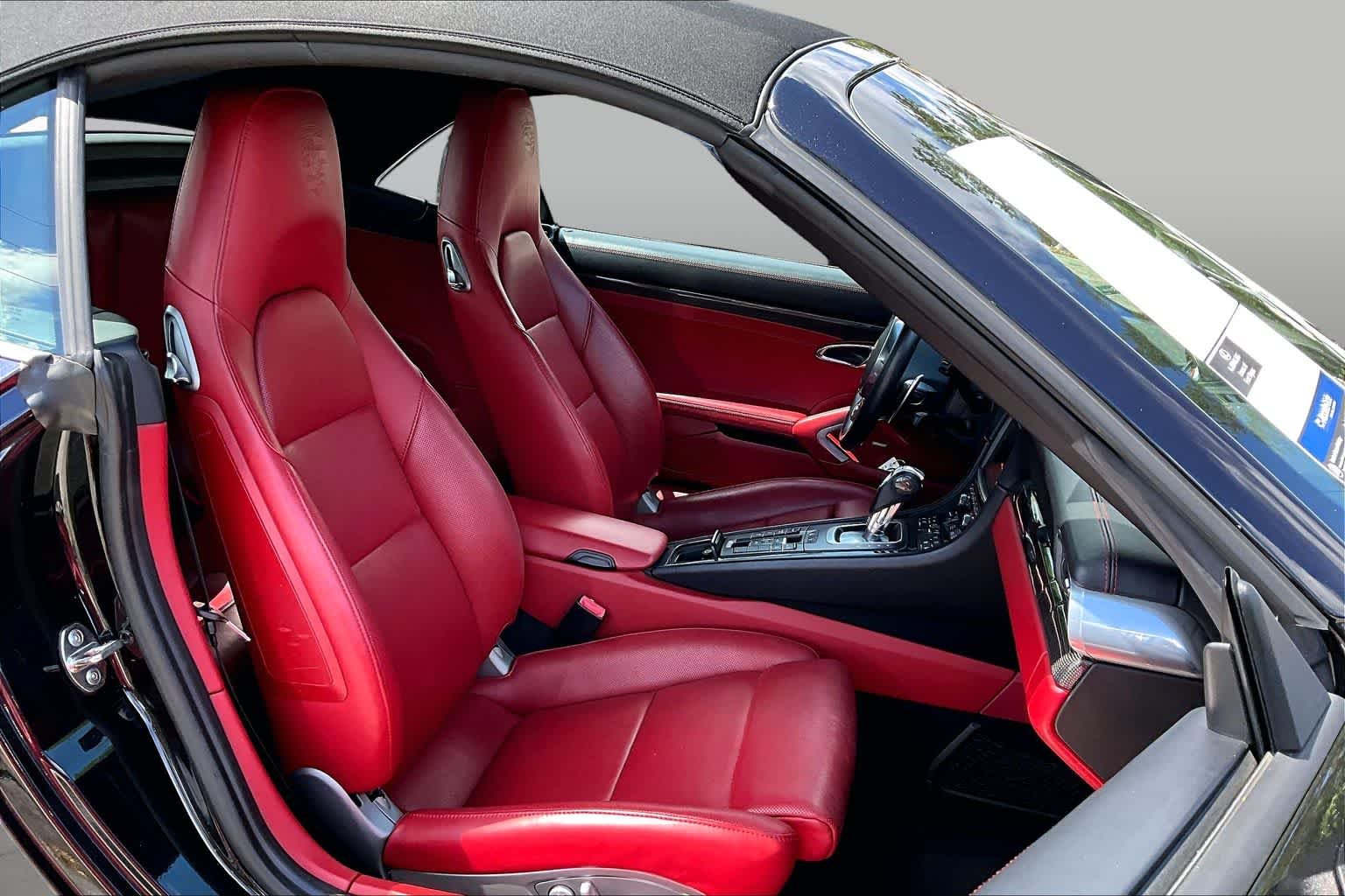 Used 2015 Black Porsche Turbo image 9