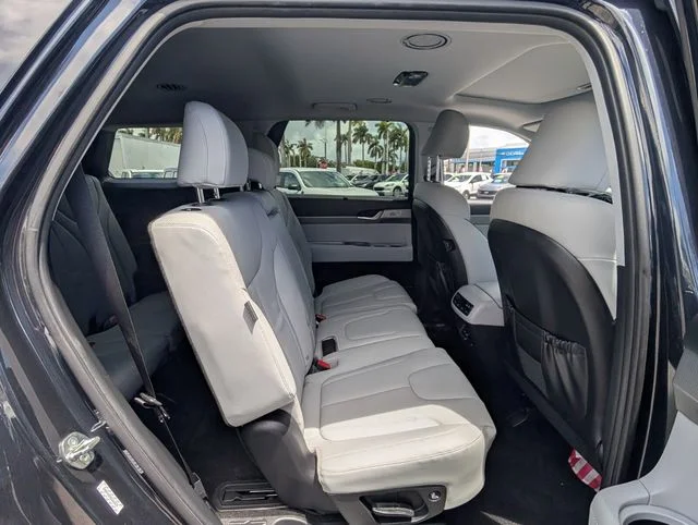 Used 2024 White Hyundai SEL image 17