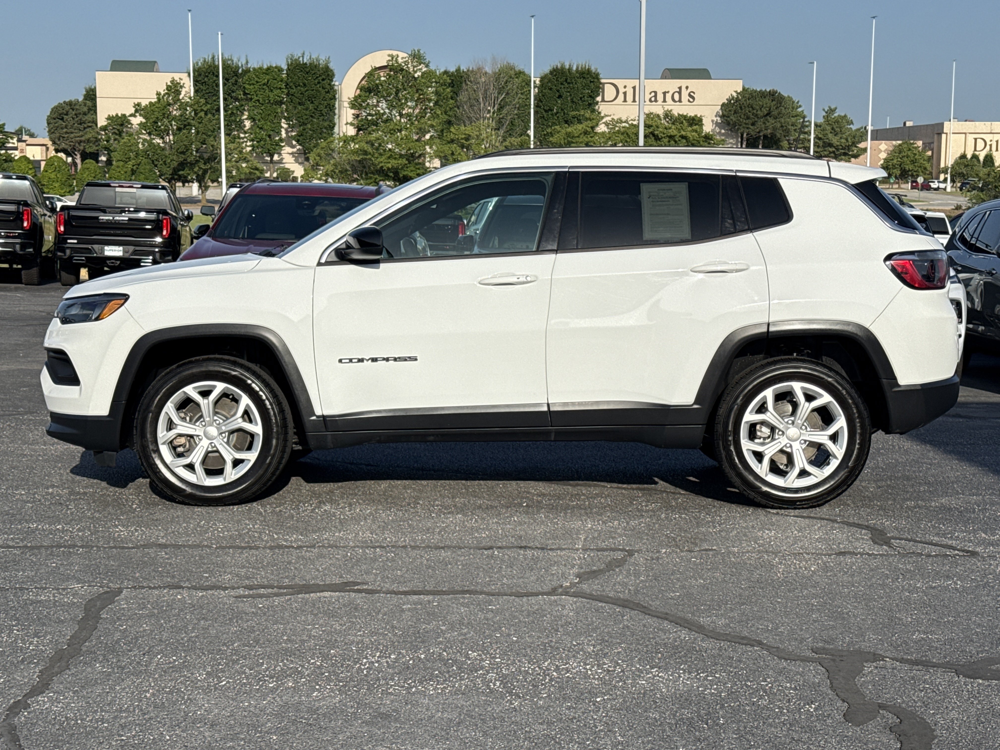 2024 Jeep Compass Latitude - Photo 11