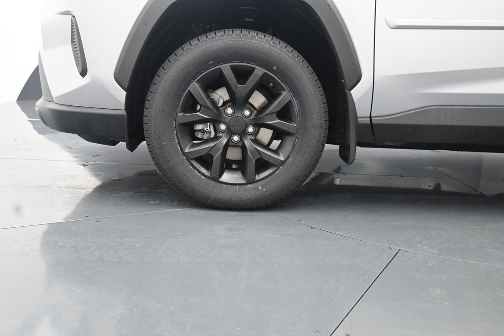 Used 2022 Silver Toyota LE image 15
