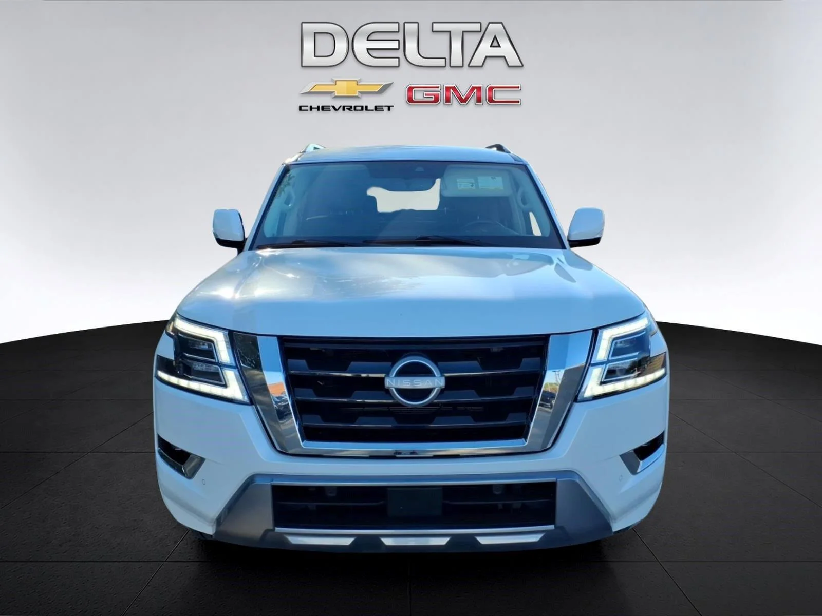 Used 2023  Nissan SV image 8
