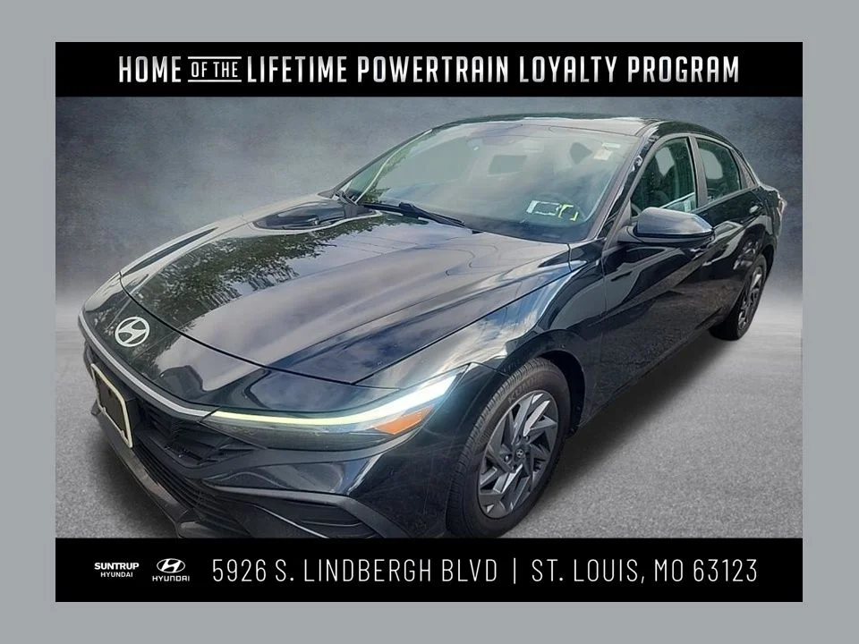 Used 2024 Abyss Black Hyundai SEL image 1