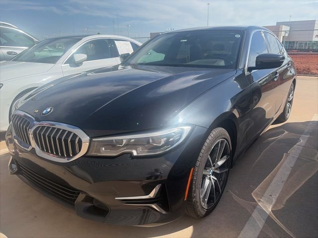 2020 BMW 3 Series 330i Sedan's photo
