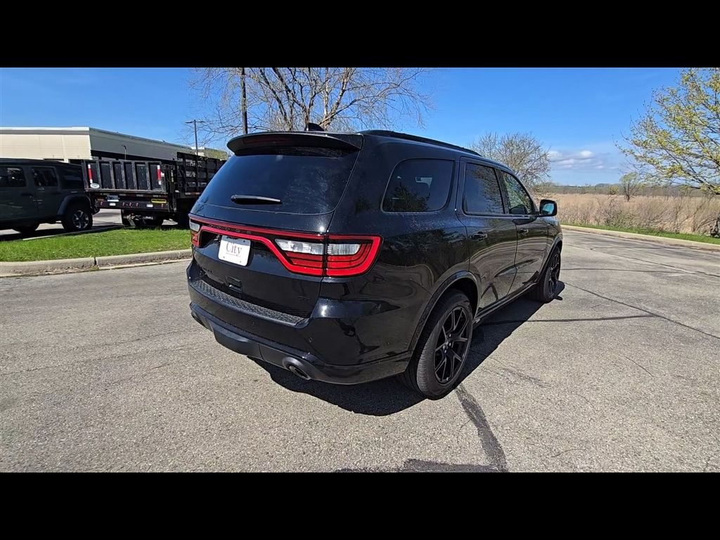 New 2026 Diamond Black Clear-Coat Exterior Paint Dodge GT Plus HEMI V8 image 7