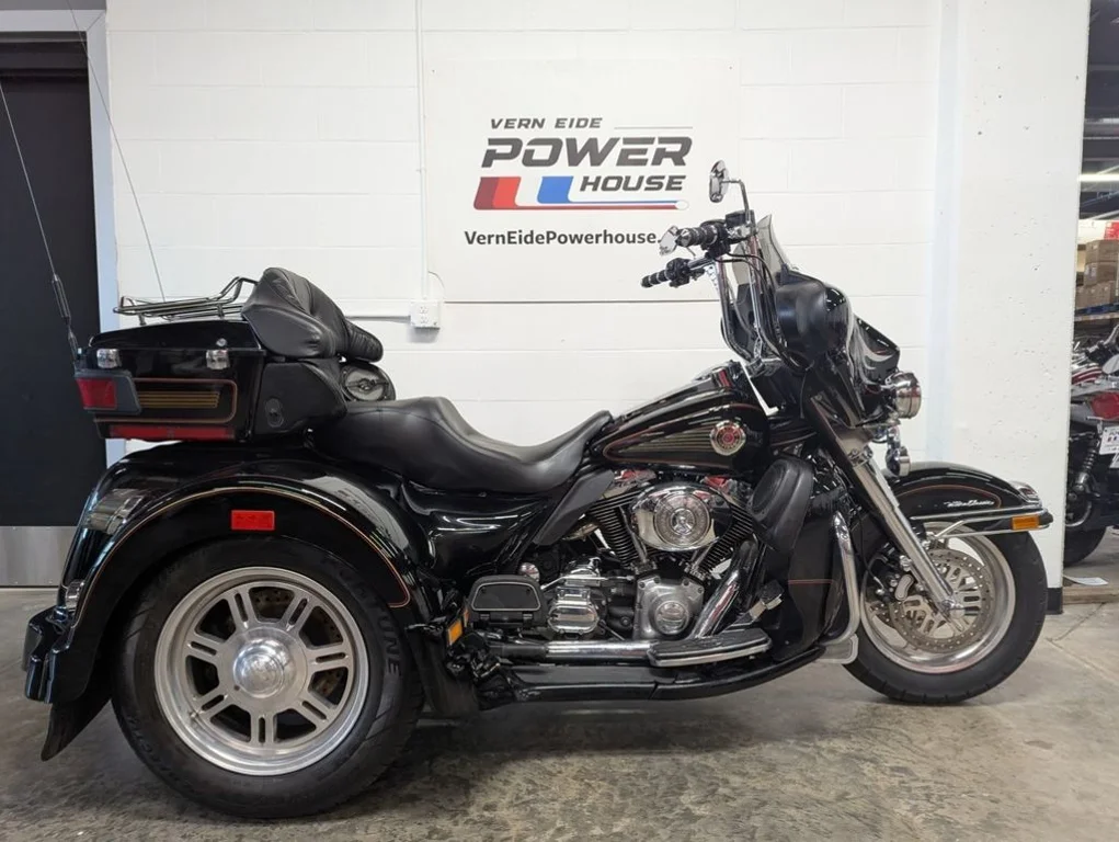 Used 2002 BLACK Harley-Davidson®  image 1