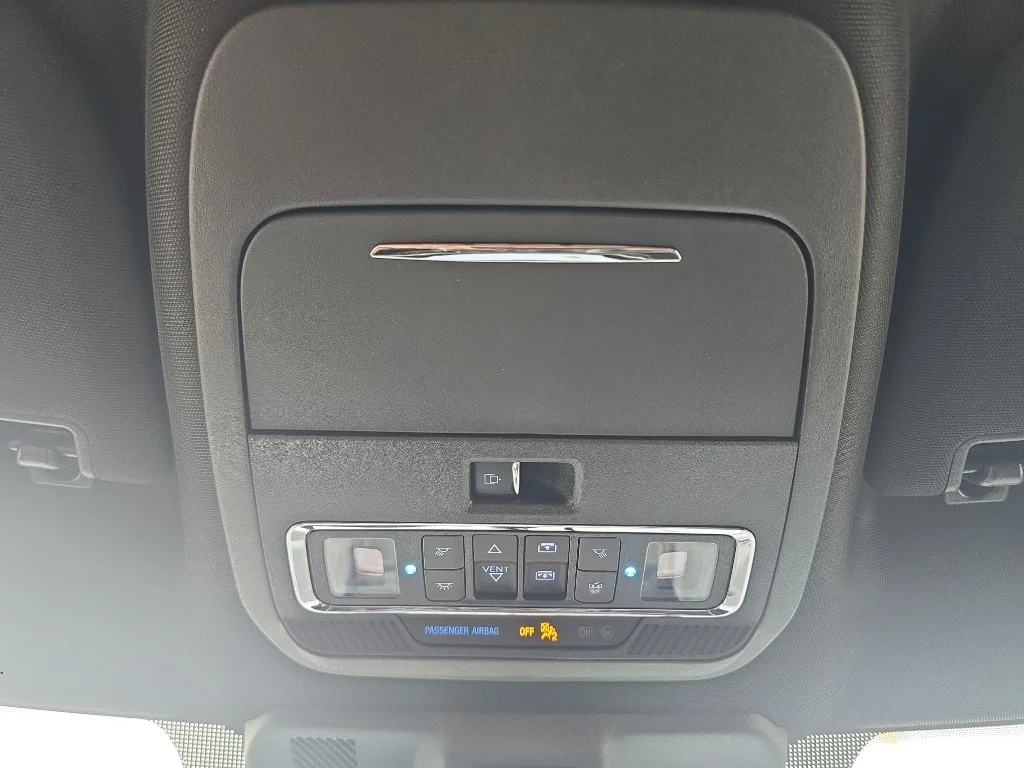 New 2026 Iconic Silver Metallic Ford Lariat® image 28