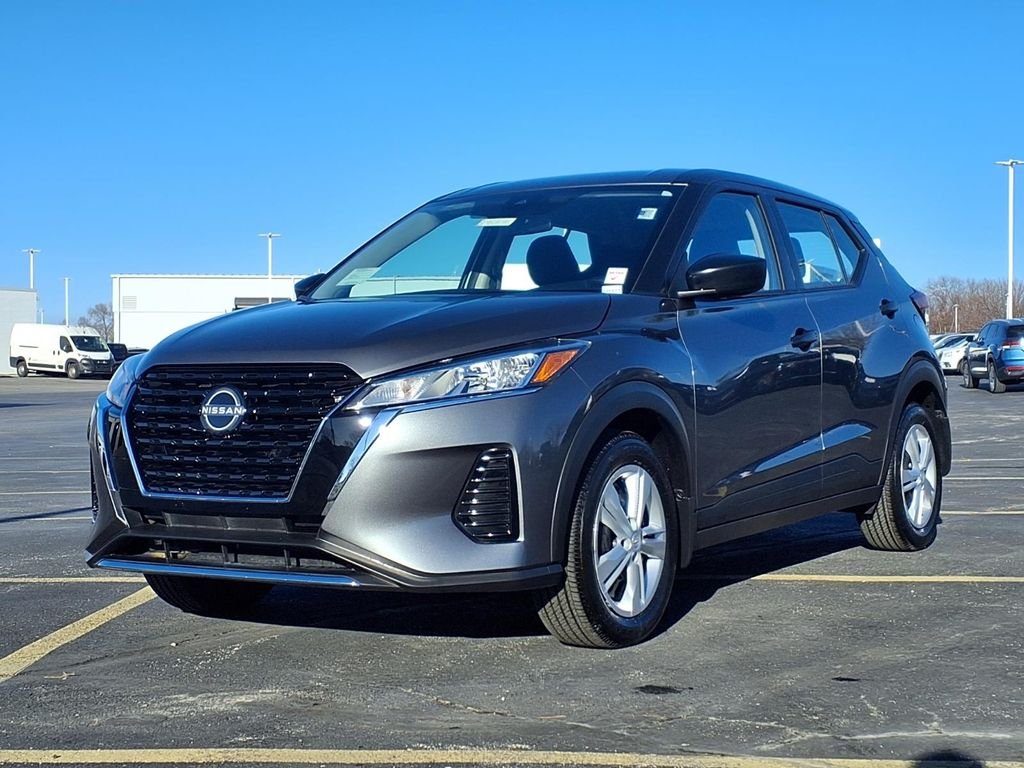 Certified 2025 Nissan KICKS PLAY Base with VIN 3N1CP5BV1SL482646 for sale in Kansas City