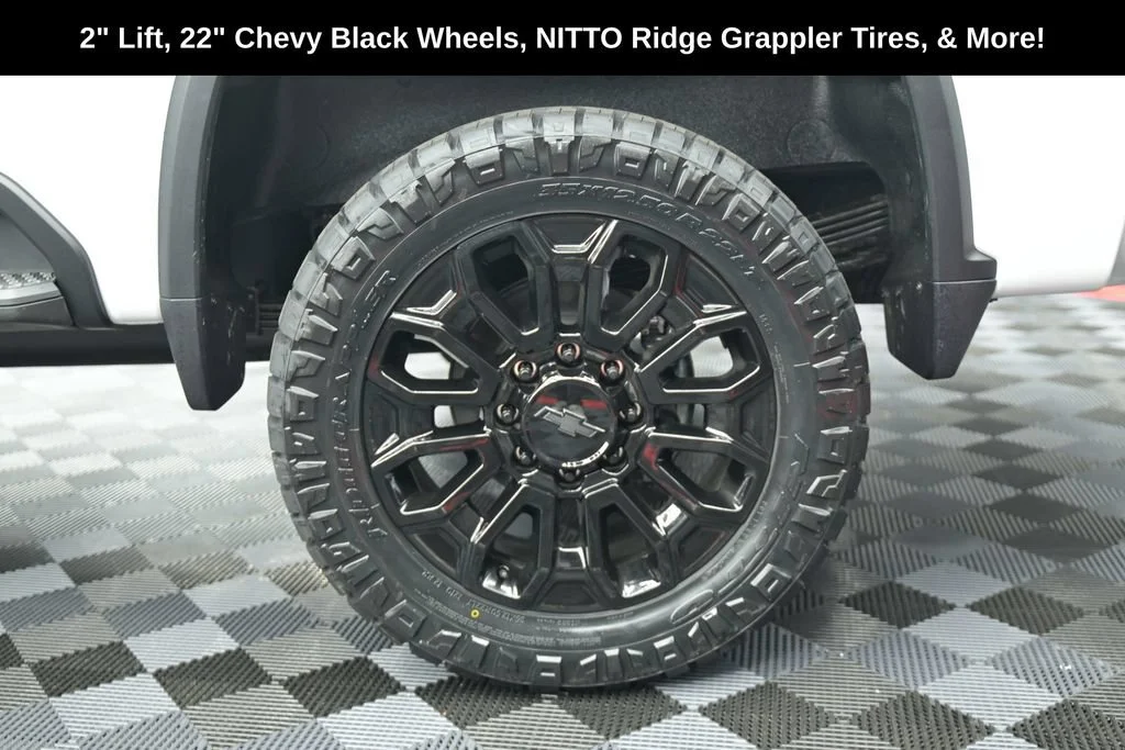 New 2026 Summit White Chevrolet LT image 39