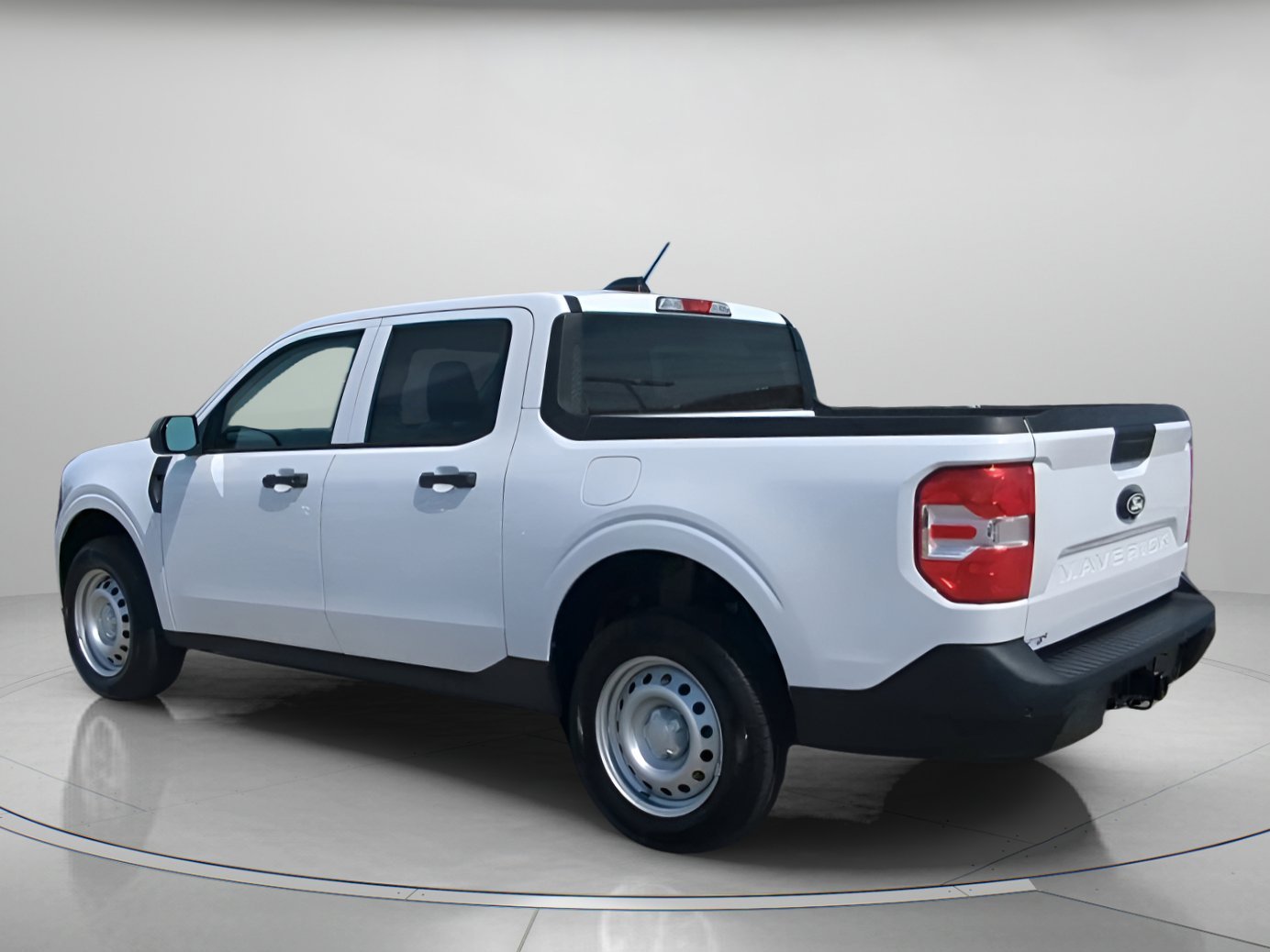 2026 Ford Maverick XL - Photo 17