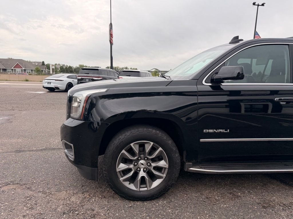 Used 2017 Black GMC Denali image 10