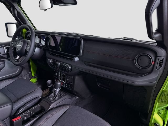 2025 Jeep Wrangler 4-Door Rubicon - Photo 26