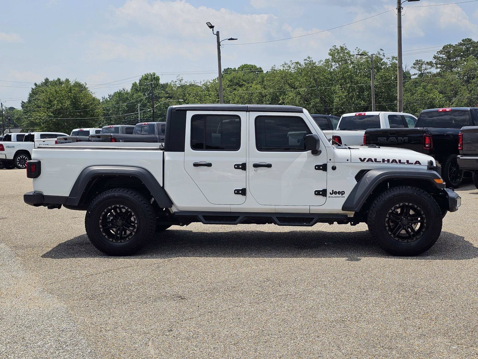 2023 Jeep Gladiator Sport S - Photo 10