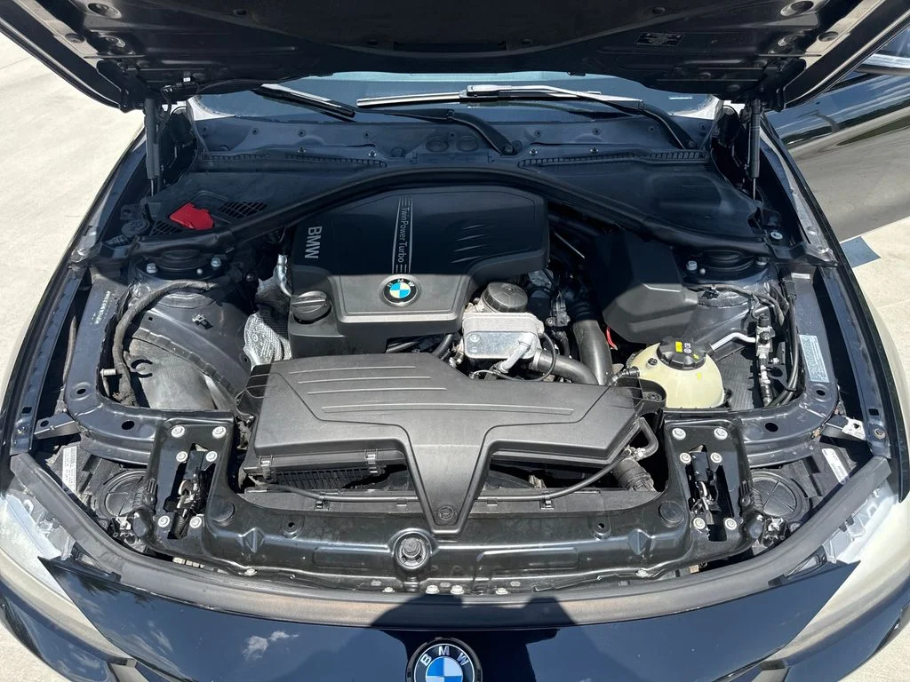 Used 2015 Jet Black BMW 320i xDrive image 35