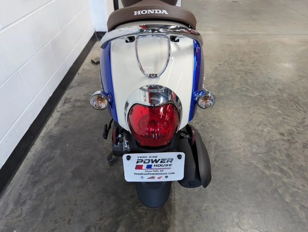 Used 2023 BLUE Honda  image 10