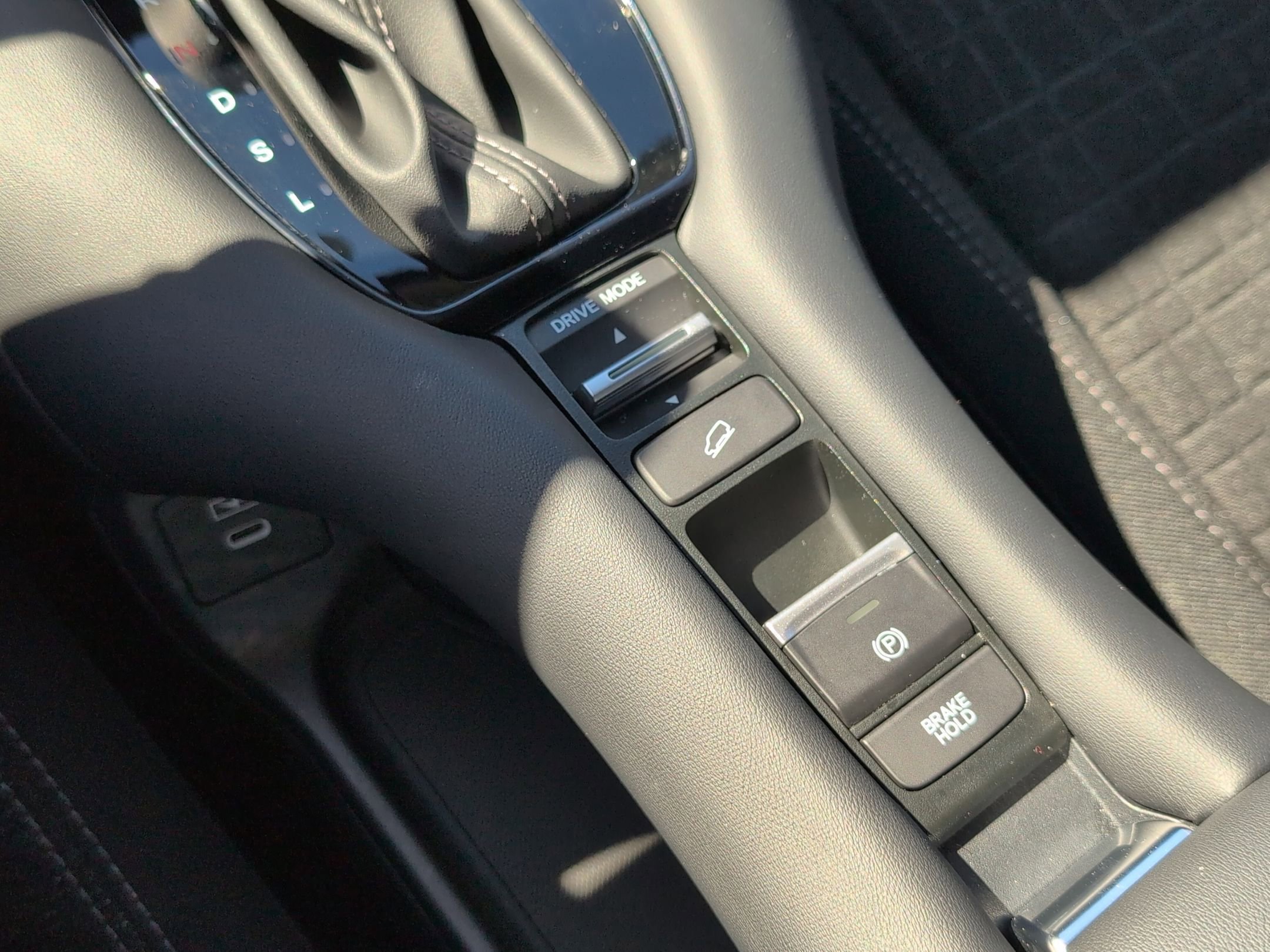 2026 Honda HR-V LX - Photo 21