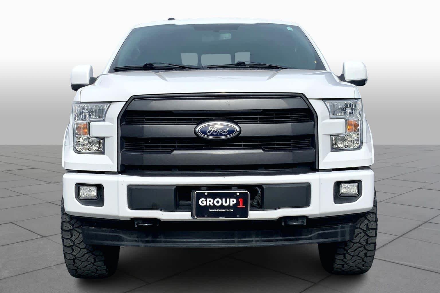 Used 2017 Oxford White Ford Lariat image 3