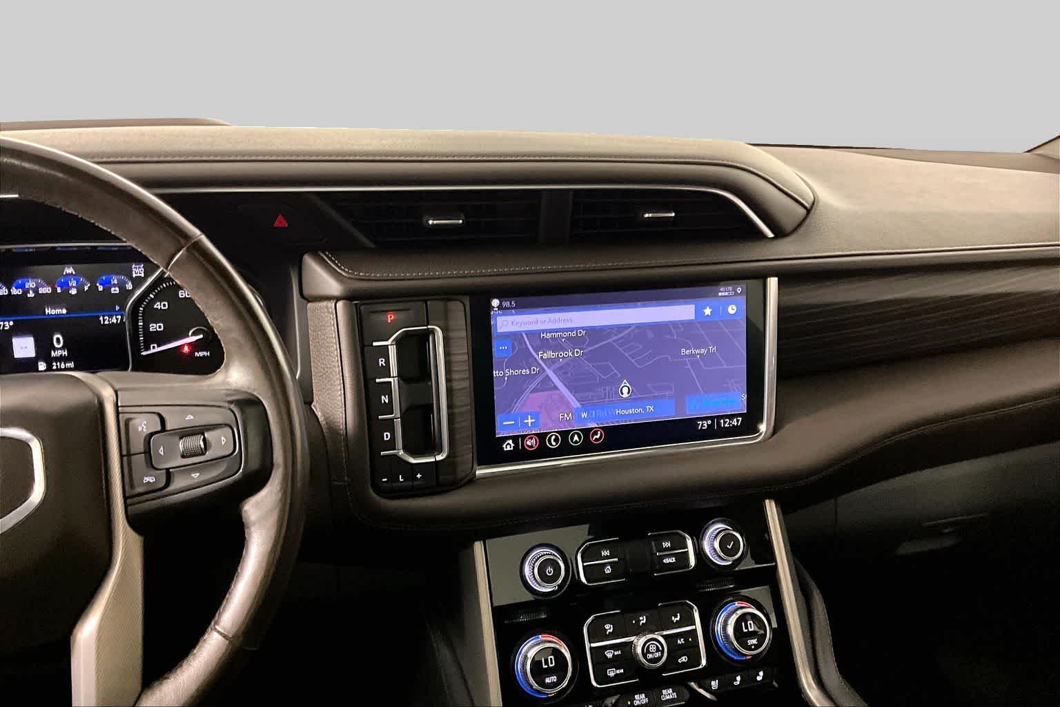 2021 GMC Yukon Denali - Photo 19