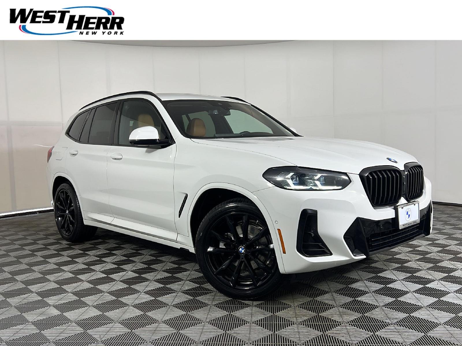 Used 2023 Alpine White BMW xDrive30i image 1