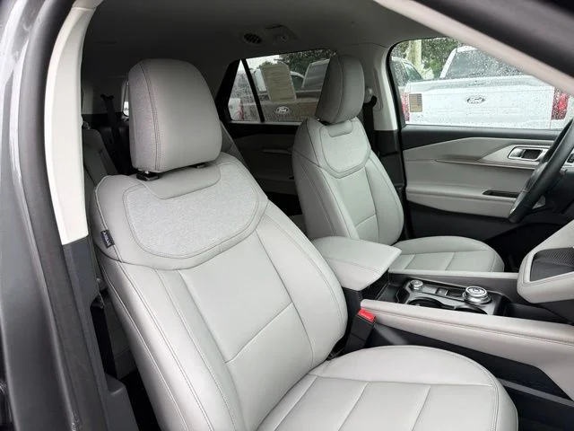 New 2026 Carbonized Gray Metallic Ford Active image 93