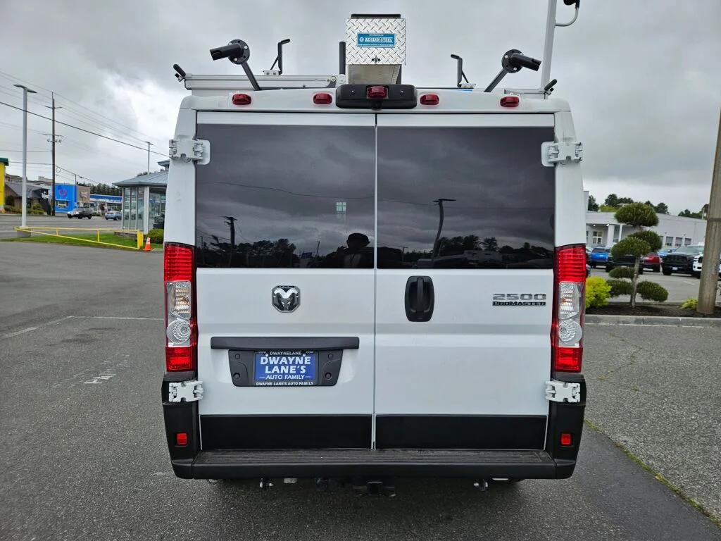 Used 2025 White Ram Base image 4