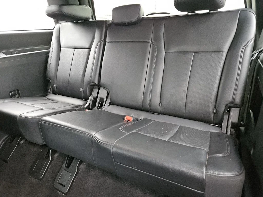 Used 2021 White Metallic Ford XLT image 33
