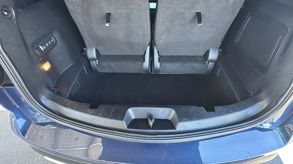 Certified Used 2017 Blue Ford Platinum image 25