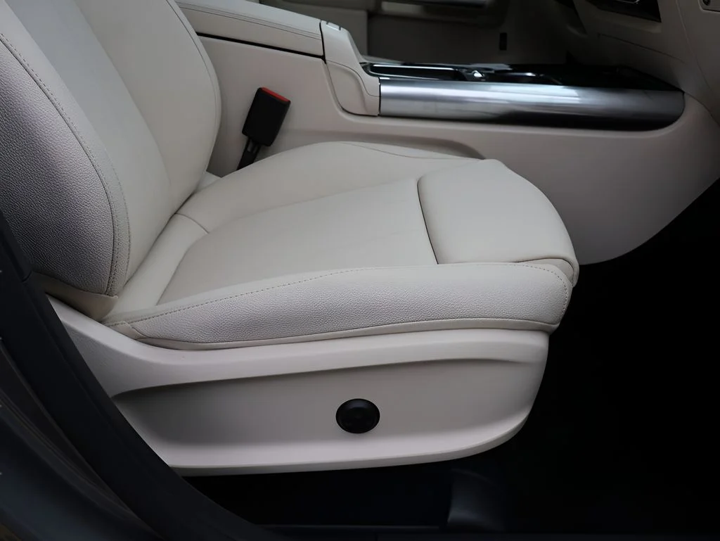 New 2026 Mountain Gray Metallic Mercedes-Benz GLA 250 image 10