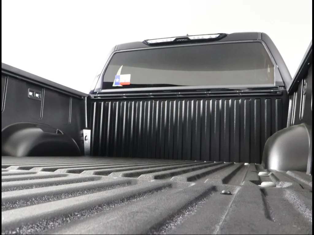 2026 Toyota Tundra SR5 - Photo 16